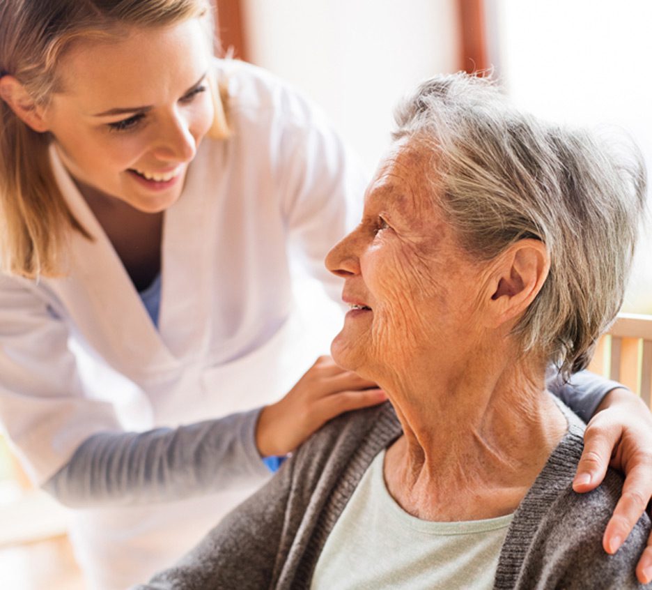 Nurse-visiting-senior-in-assisted-living-in-Simi-Valley