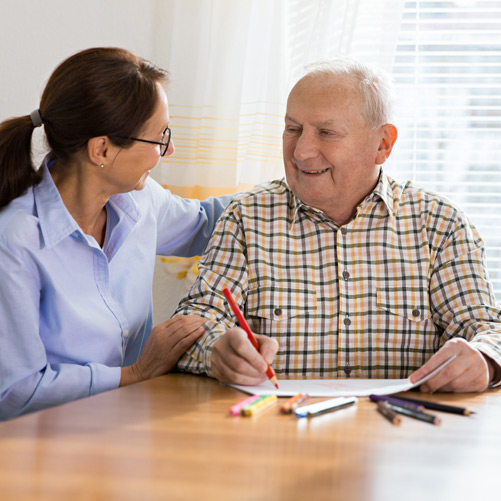 Male-senior-receiving-memory-care-in-Oxnard Male-senior-receiving-memory-care-in-Oxnard